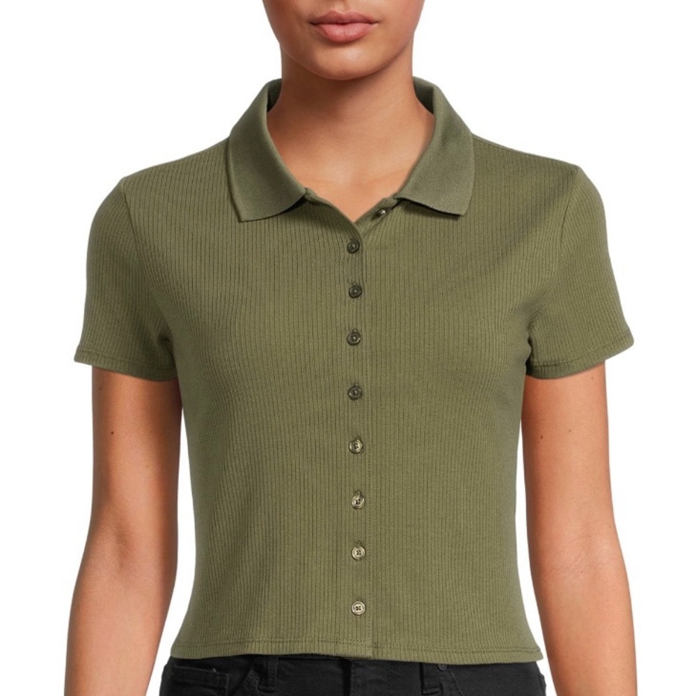 Junior’s Button Front Polo Shirt Size M